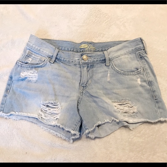 Old Navy Pants - Old navy distressed jean shorts